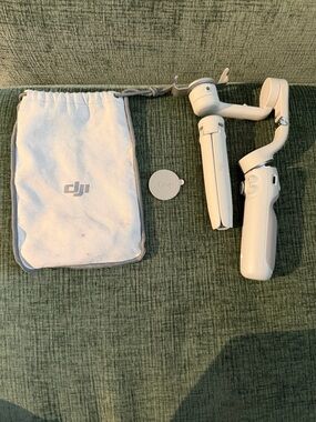 DJI Smartphone Gimbal with Pouch and Mount